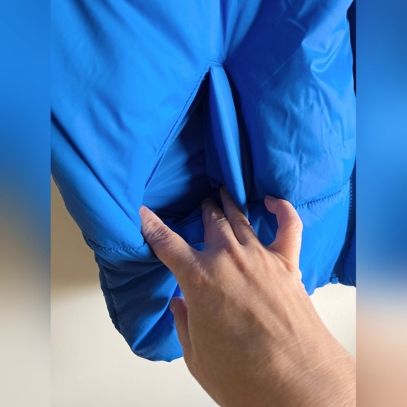 DSG, Stratus Oversized Vest, Cobalt, Size XS/S - Picture 11 of 12